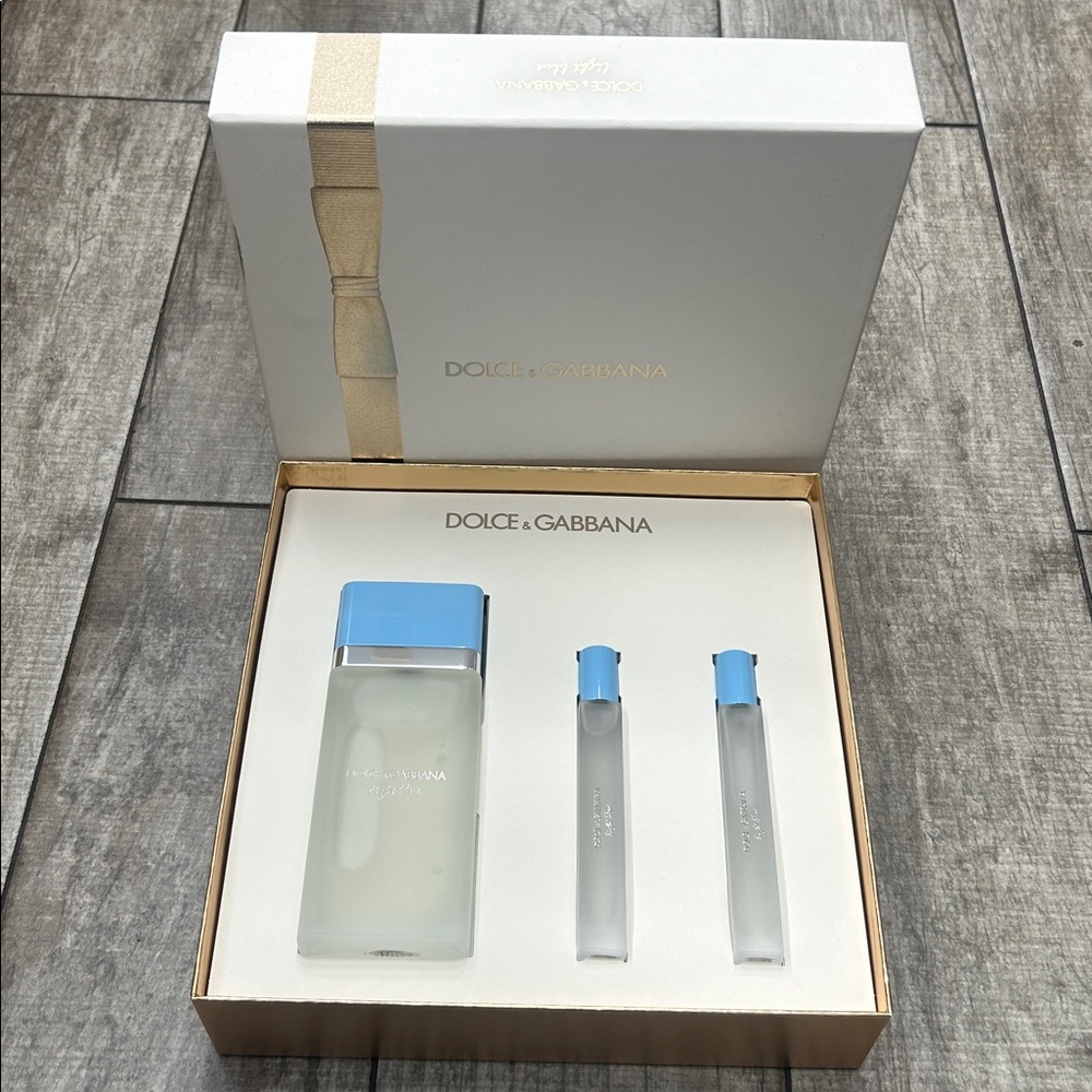 Dolce & Gabbana Light Blue Beauty Set 2 Piece With Box - NWT - Picture 1 of 4